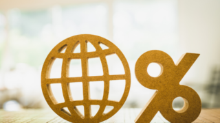 Inflace rychle brzdí. Mnozí se začínají bát deflace