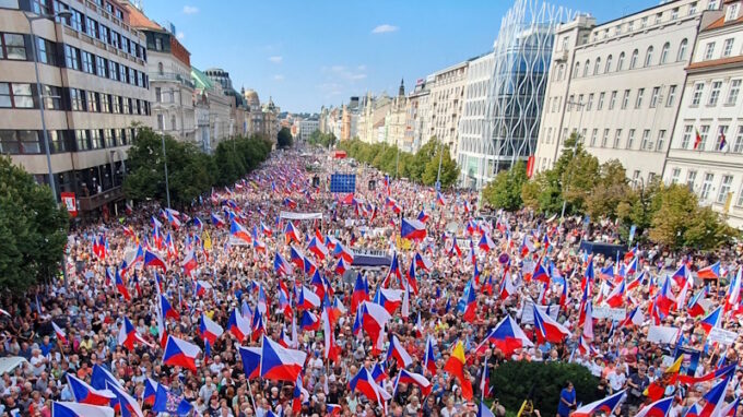 Živě: TK opozičních politiků k akci nazvané Za Českou republiku