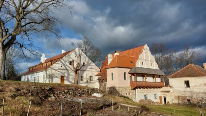 Unikátní centrum pro mládež v Mladějovické tvrzi u Strakonic