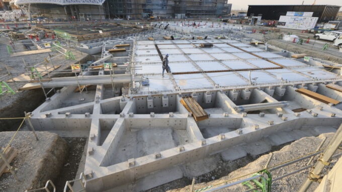 Velká střecha pro Expo je hotova skoro ze tří čtvrtin