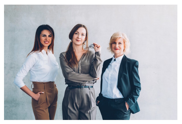 Stále absurdnější povinnosti ničí ekonomiku. Směřujeme do nerůstu a ještě si u toho tleskáme