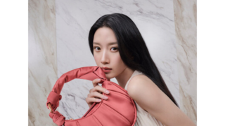 TUMI představuje dámskou kolekci Asra v kampani s novou globální ambasadorkou Mun Ka Young