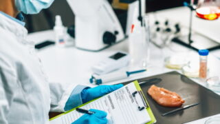 Kontrola čtyřikrát častěji, než je běžné