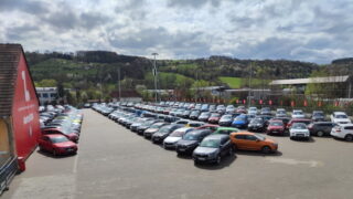 Prodejce ojetých vozů Auto ESA otevírá novou pobočku ve Zlíně