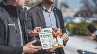 Další kolo Sbírky potravin. Rohlík už spolu se zákazníky potravinovým bankám daroval zboží za 17 milionů