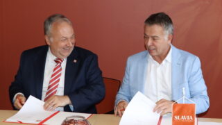 Slavia expanduje do zahraničí. V Holandsku bude pojišťovat auta