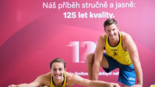 Miele spolupracuje s beachvolejbalisty Ondřejem Perušičem a Davidem Schweinerem na olympiádě v Paříži