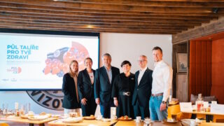 Zahájení kampaně „Půl talíře“ je projektem pro zdravější Česko