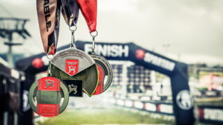 Čeští závodníci si doběhli pro první medaile v zahraničních sériích závodů Spartan