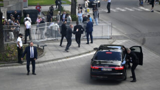 Atentát na Roberta Fica