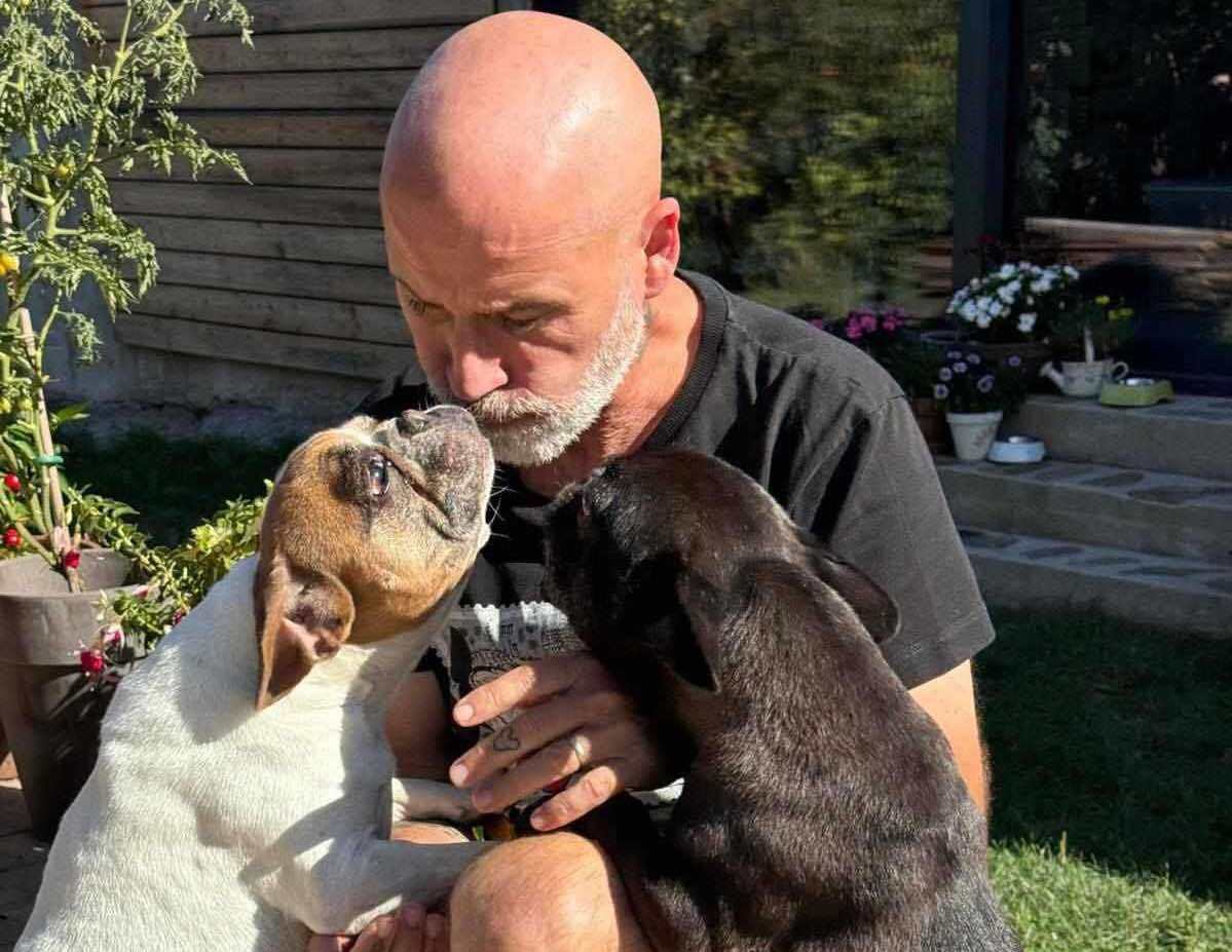 O krok blíž svému snu. Honza Musil se pochlubil snímky svého sídla, na pozemku došlo přes léto ke změnám