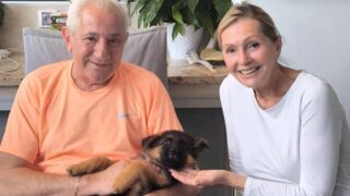 Helena Vondráčková s manželem a novou psí kamarádkou