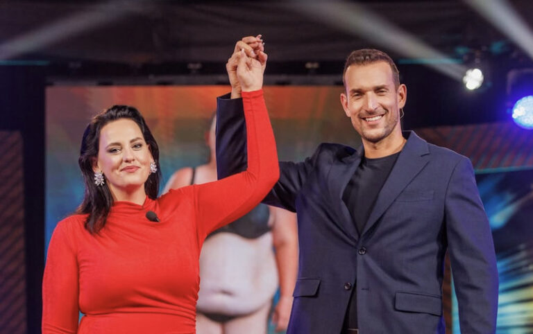 Se svolením TV Nova