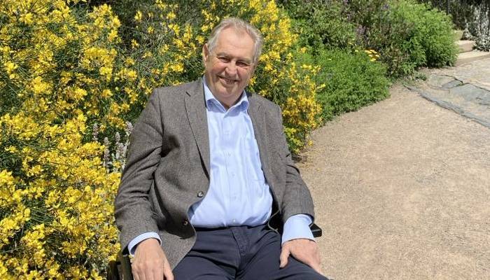 Se svolením Miloše Zemana