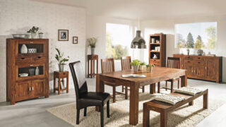 Stůl masiv s jídelní lavicí a židlemi (