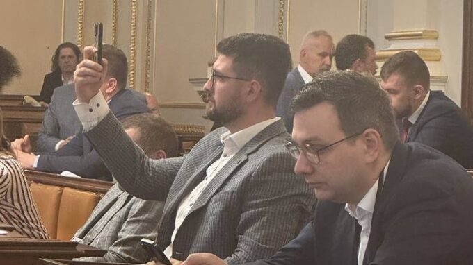 Matěj Gregor a vpravo Jan Lipavský
