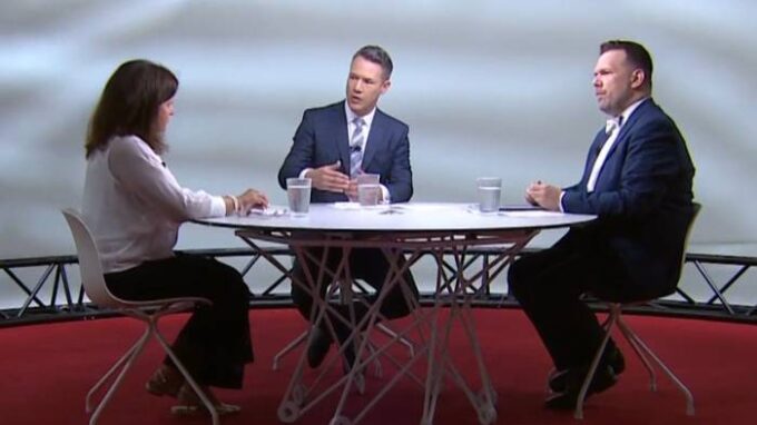 Nedělní debata ČT