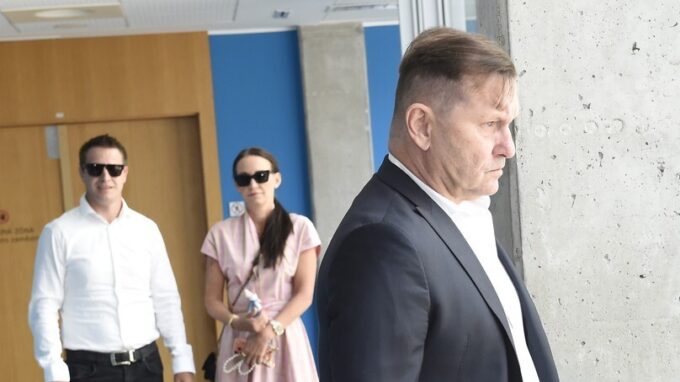 Jaromír Soukup u soudu s Agátou Hanychovou