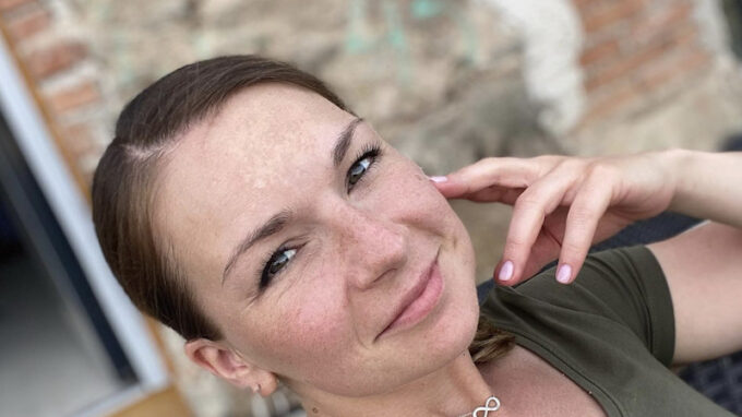 Moderátorka Bára Tlučhořová