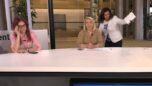 Jaroslava Pokorná Jermanová (vpravo) odchází ze studia